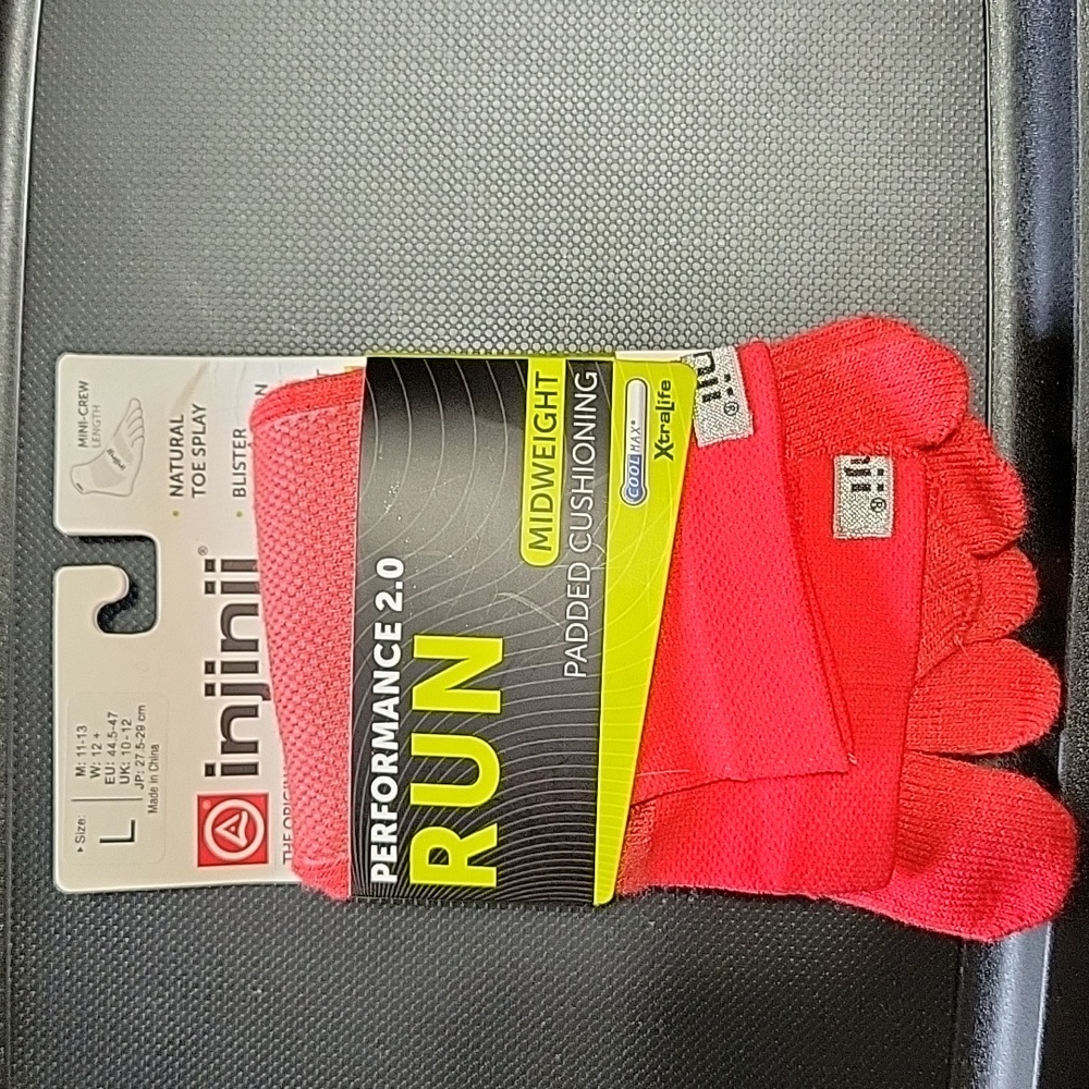 Injinii Performance 2.0 Run Socks Midweight Padded Cushioning Size Large NWT